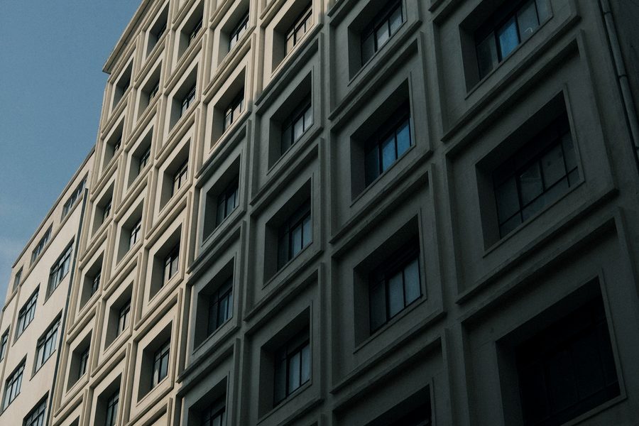 Prédio comercial modernista brasileiro
